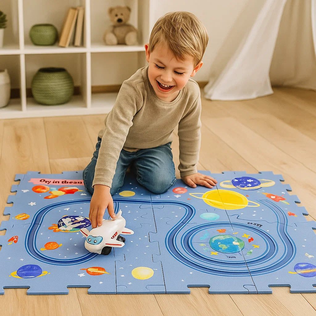 Puzzle Track Spielmatte für Kinder ⎜ Interaktives Bodenspiel mit verbindbaren Straßen für fantasievollen Rennspaß