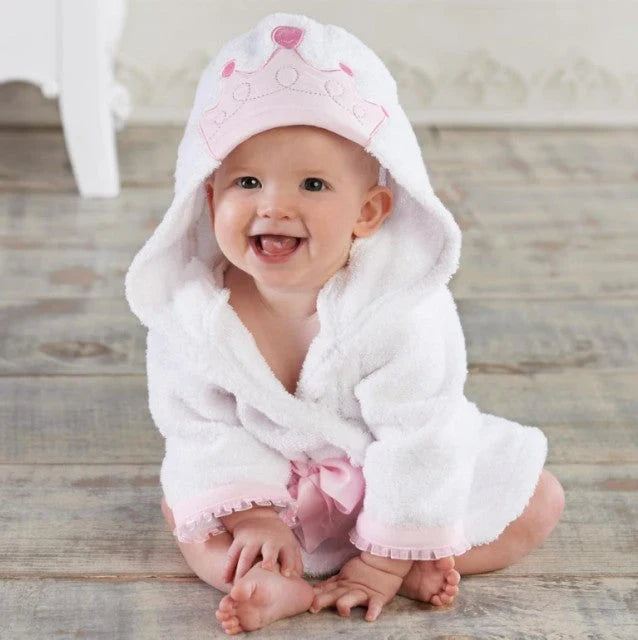 Kuschelige Baby-Tierbademäntel für süße Entspannung