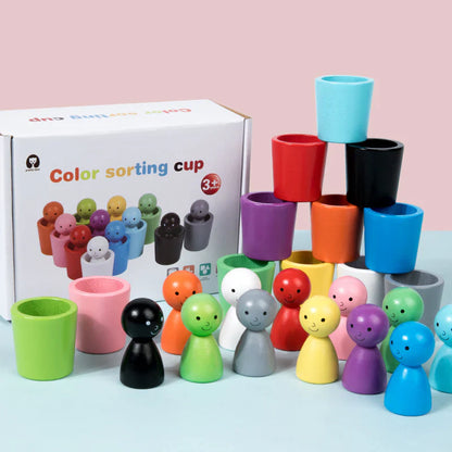 Holzspielzeug zum Farbsortieren für Kinder ⎜ Sortierspiel mit Steckpuppen und Bechern für die Feinmotorik und das visuelle Lernen