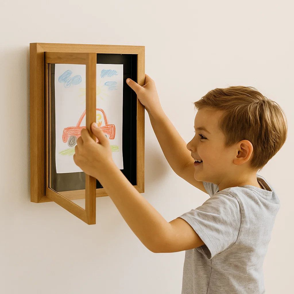 Kinderkunst-Bilderrahmen ⎜ Aufklappbarer Bilderrahmen mit Stauraum für Zeichnungen und kreative Projekte